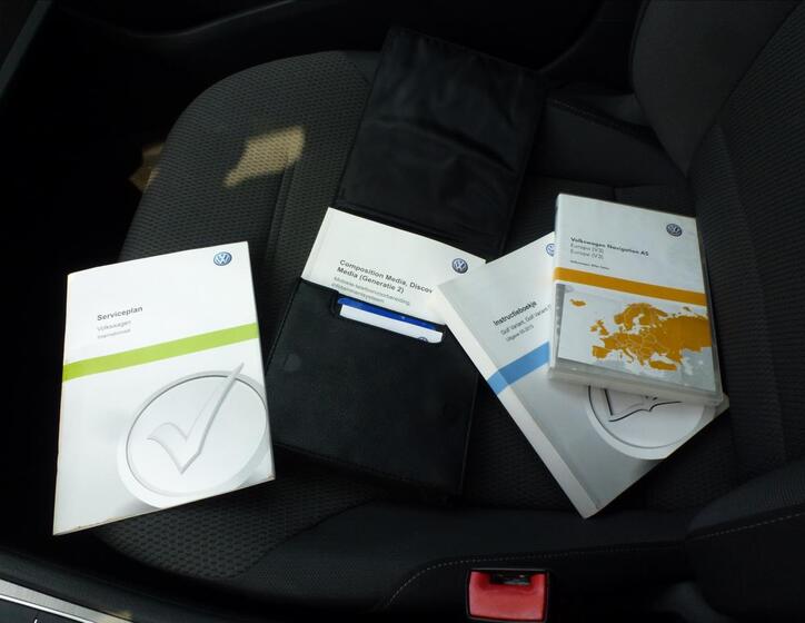 Volkswagen Golf 33