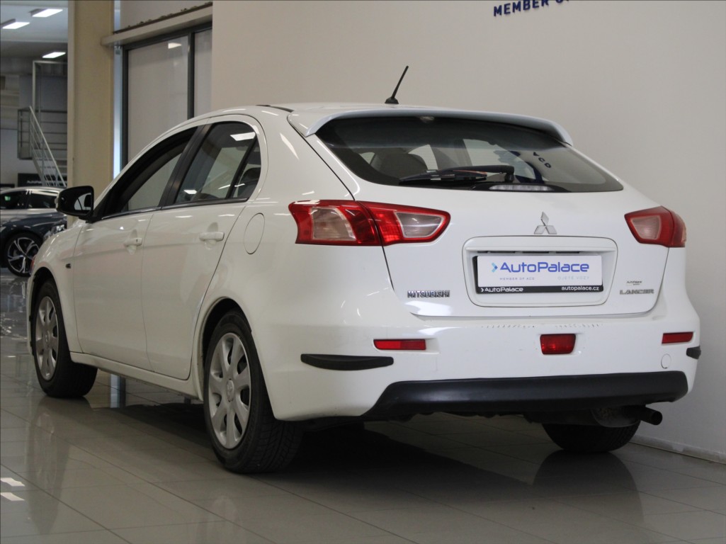 Mitsubishi Lancer