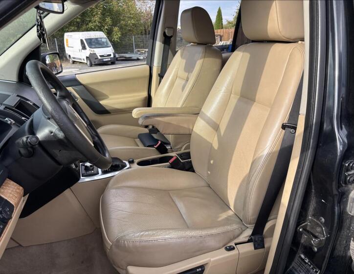 Land Rover Freelander 9