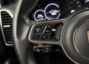 Porsche Cayenne 9