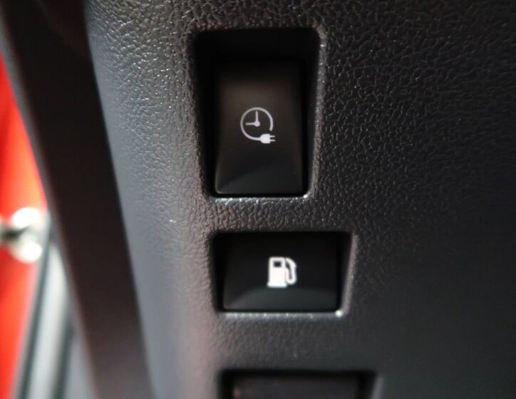 Toyota Prius 25