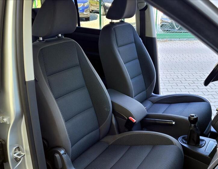 Volkswagen Touran 23