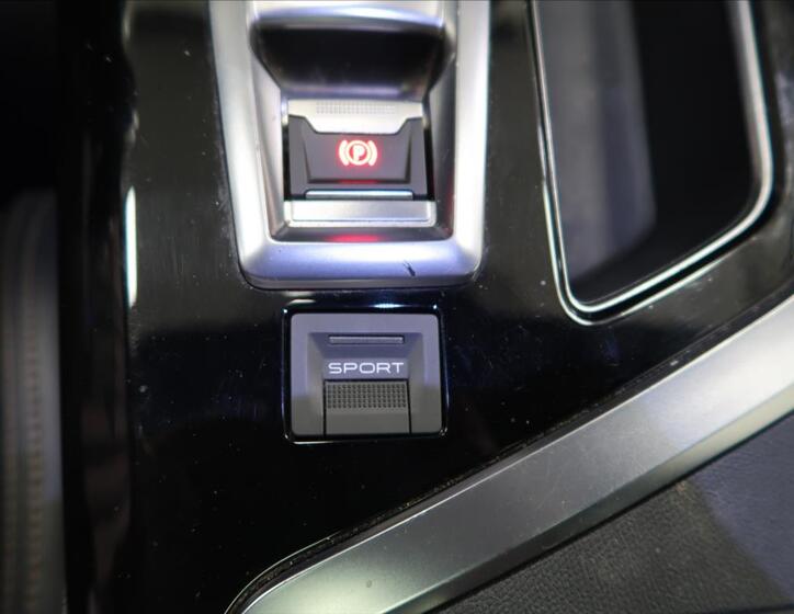 Peugeot 5008 25