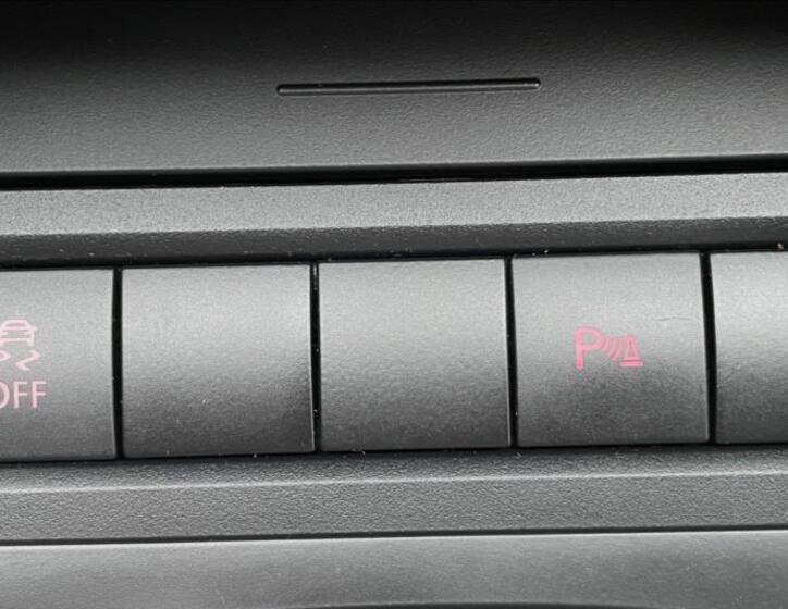 Volkswagen Golf 23