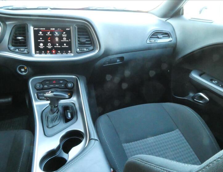Dodge Challenger 25