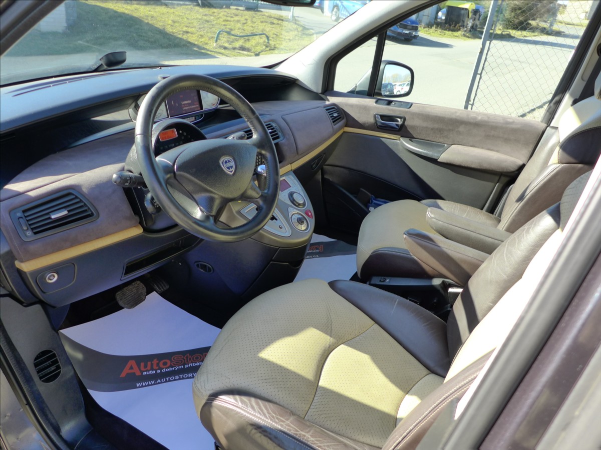 Lancia Phedra