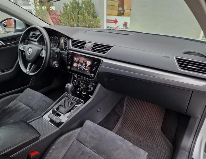 Škoda Superb 13