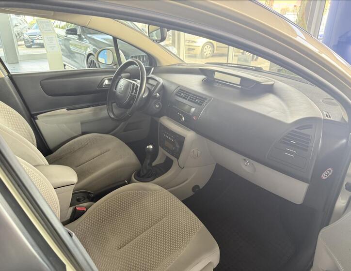 Citroën C4 8