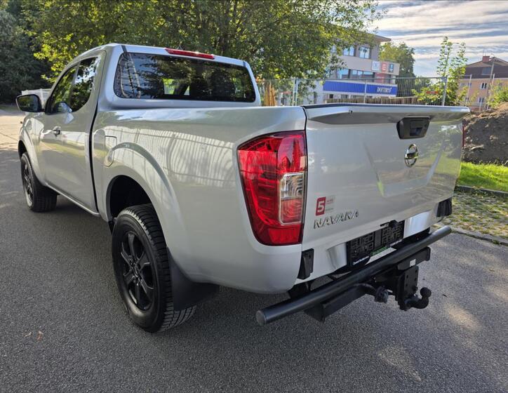 Nissan Navara 4