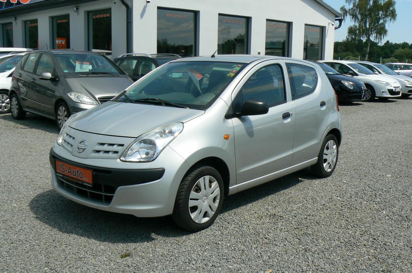 Nissan Pixo