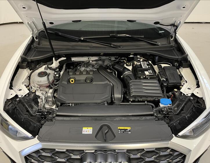Audi Q3 35