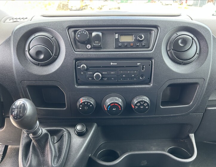 Renault Master 12