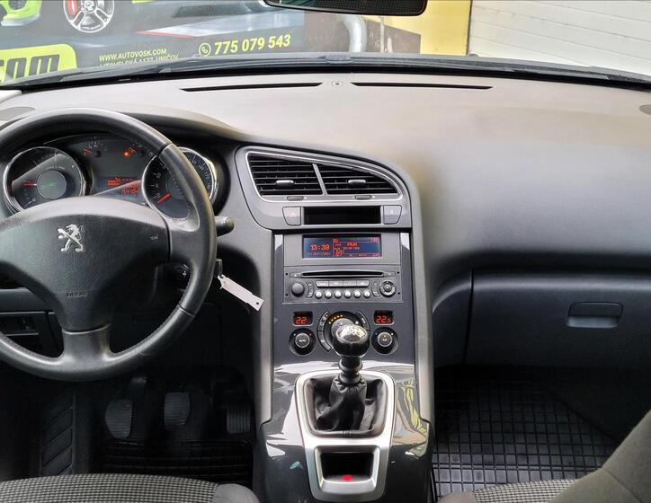 Peugeot 5008 31