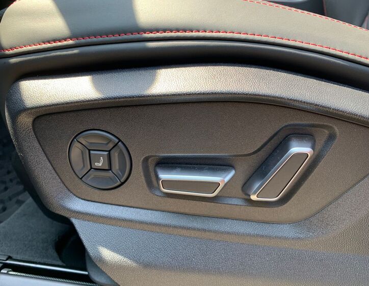 Audi Q8 21