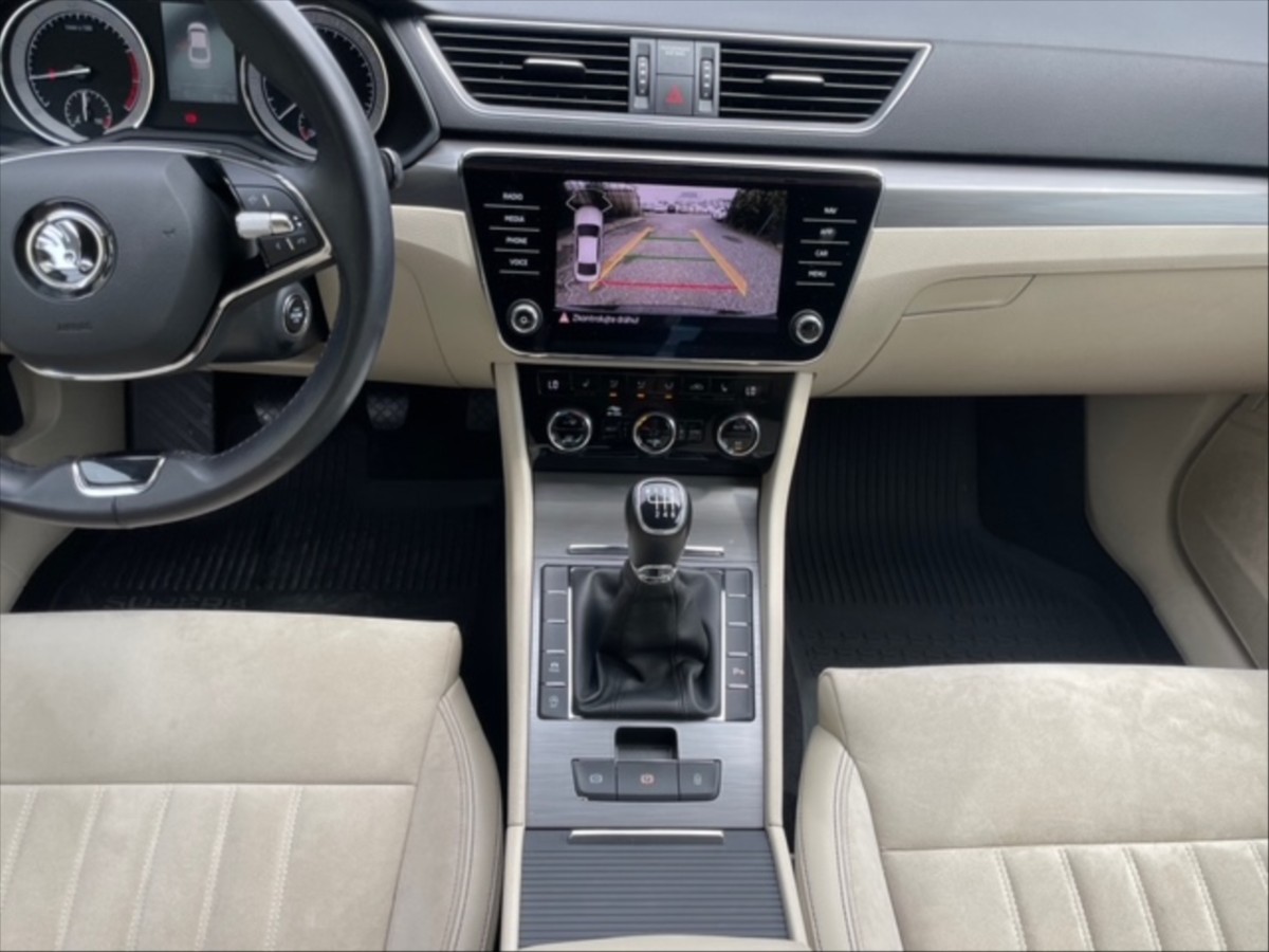 Škoda Superb