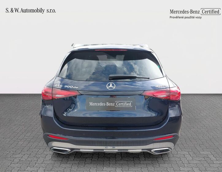Mercedes-Benz GLC 9