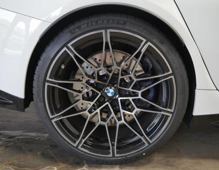 BMW M3 5