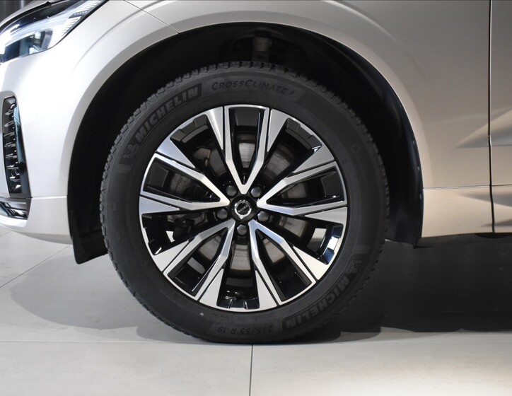 Volvo XC60 7