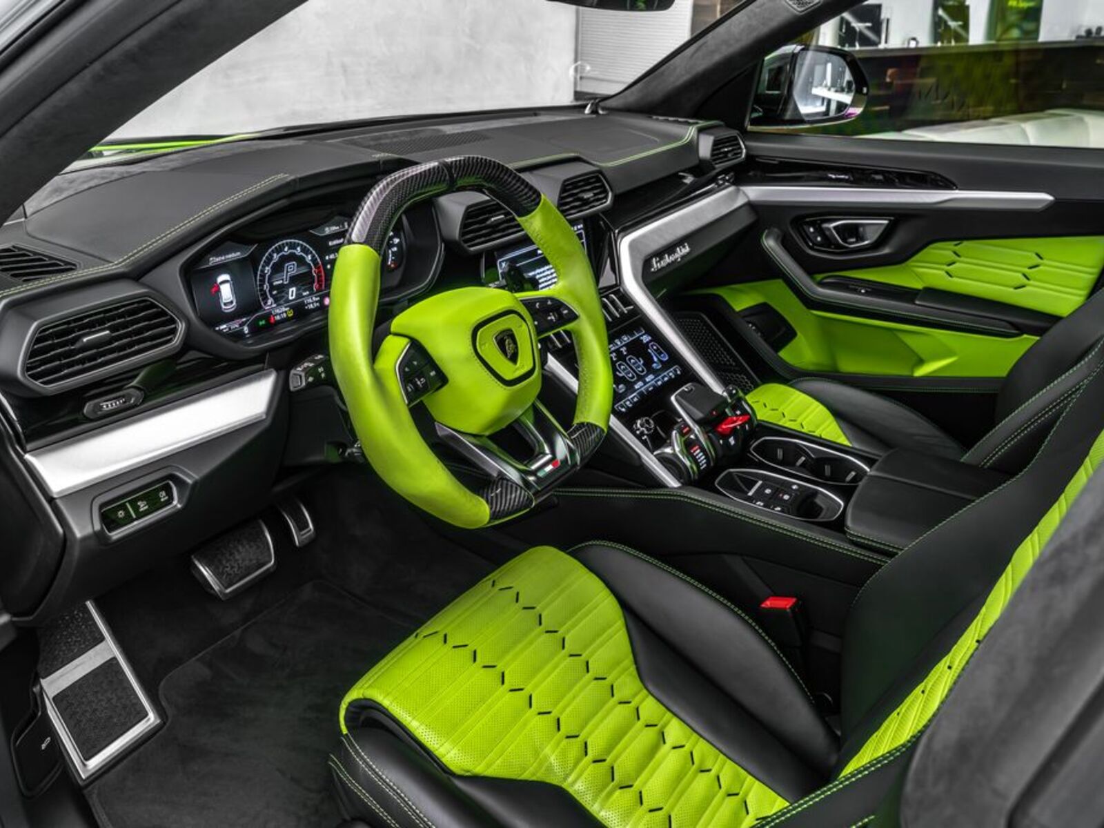 Lamborghini Urus 22