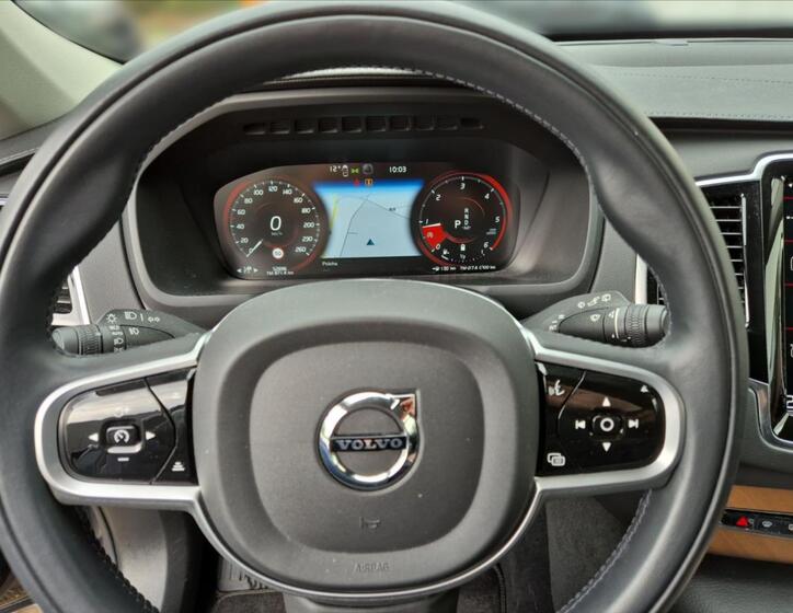 Volvo XC90 8