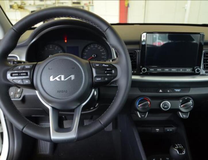 KIA Stonic 6