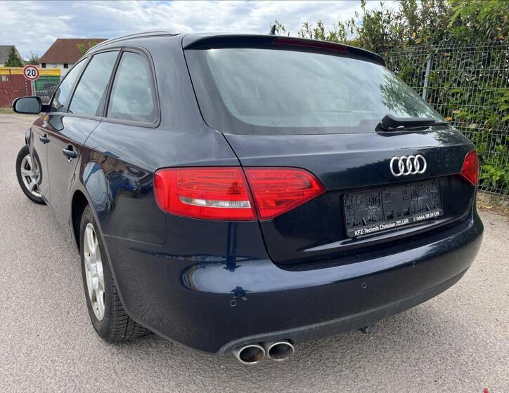 Audi A4 42