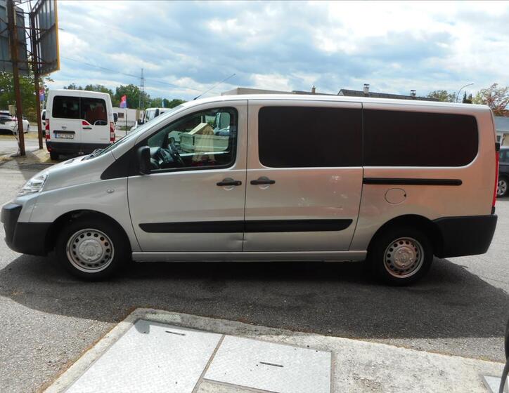 Toyota ProAce 8