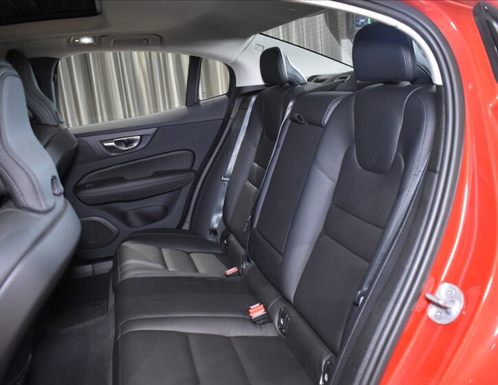 Volvo S60 9