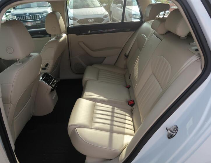 Škoda Superb 20