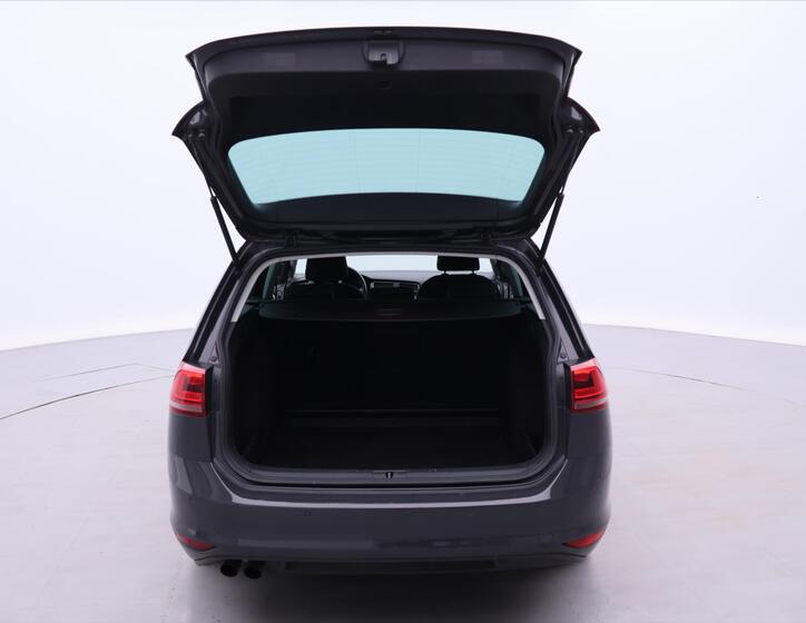 Volkswagen Golf 9