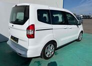 Ford Tourneo Courier 2