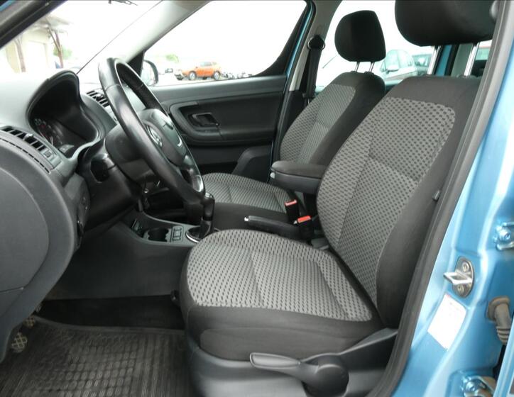 Škoda Roomster 18