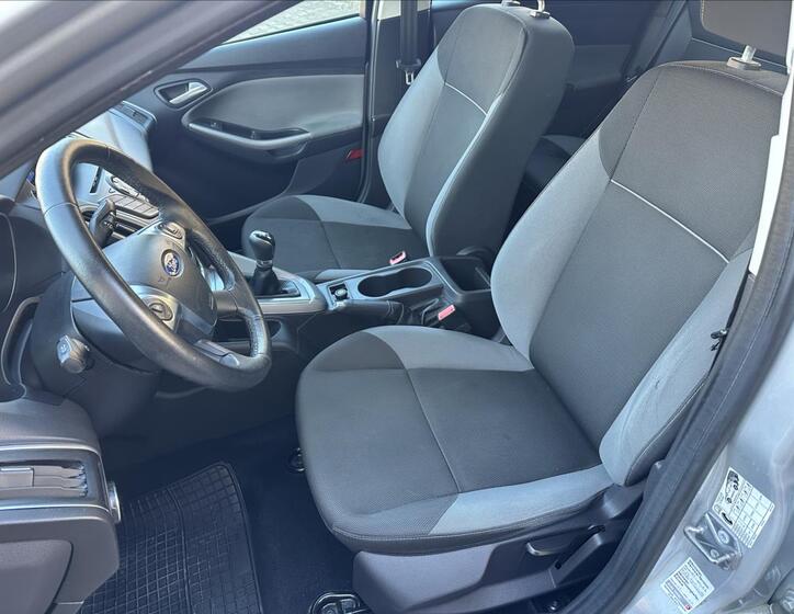 Ford Focus 12