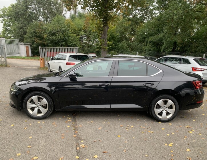 Škoda Superb 8