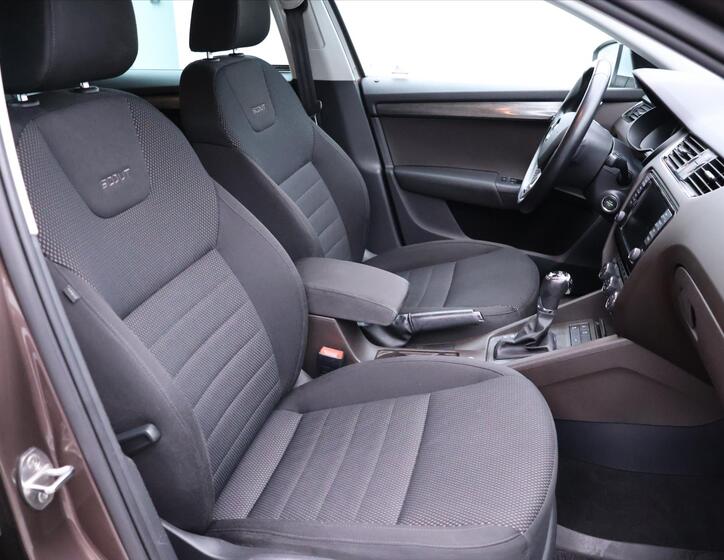Škoda Octavia 15
