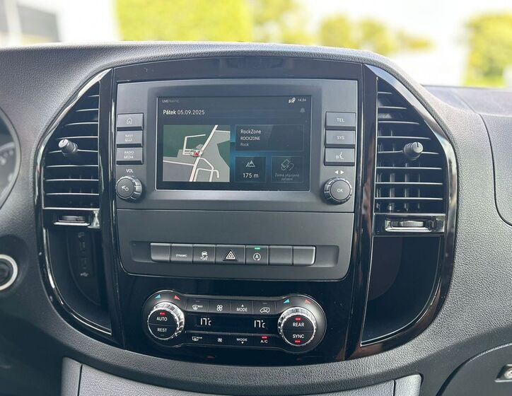 Mercedes-Benz Vito 4