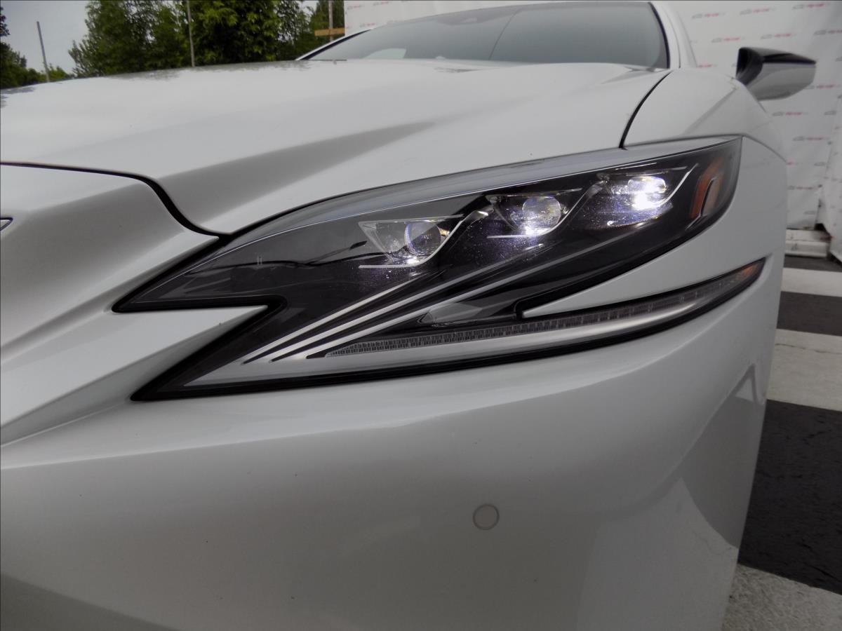 Lexus LS 500