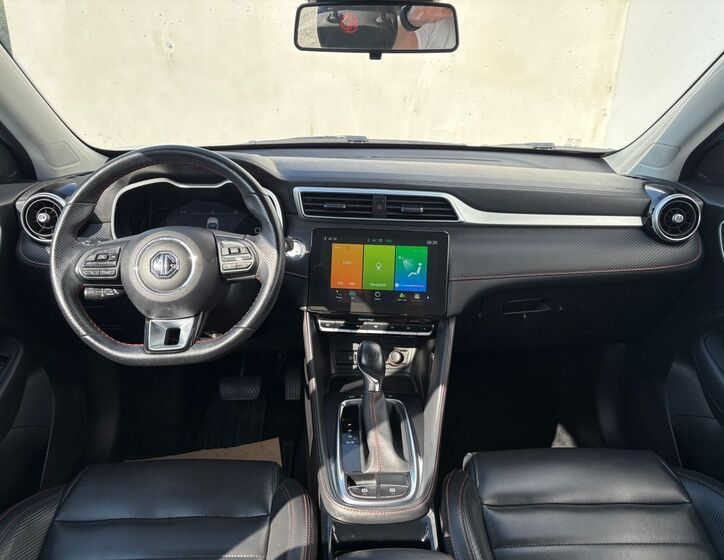 MG ZS 5