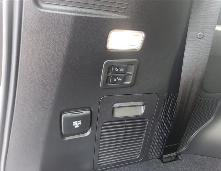 Toyota Land Cruiser 26