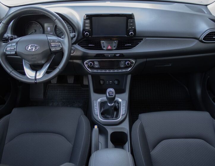 Hyundai i30 24