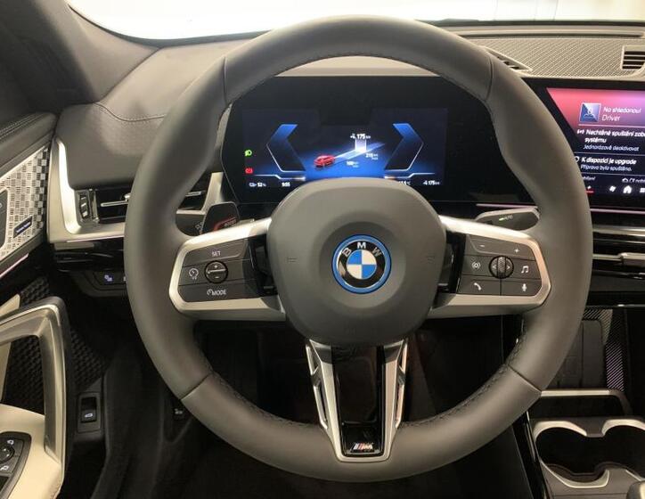 BMW iX2 12