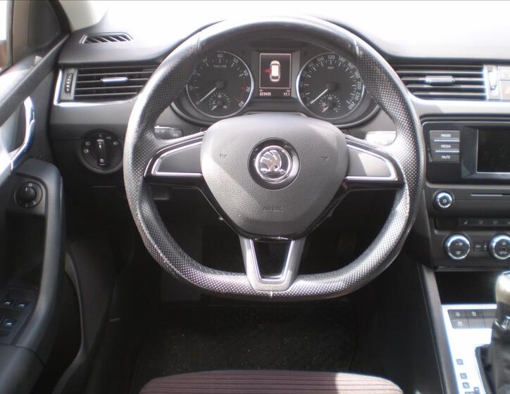 Škoda Octavia 10
