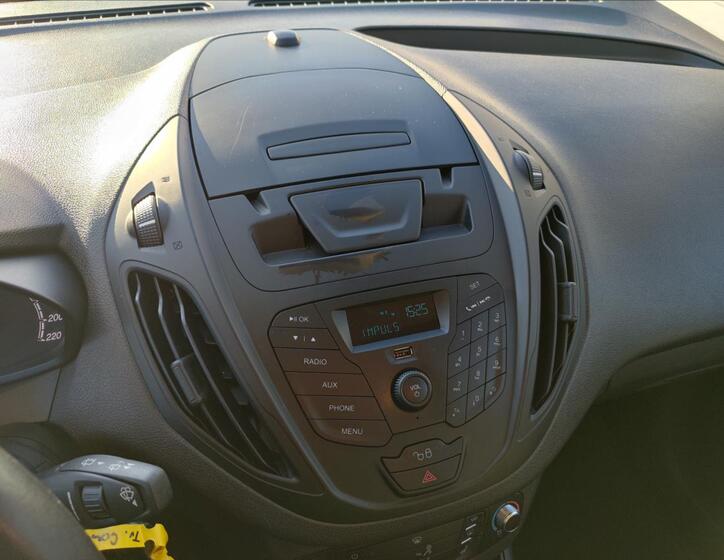 Ford Tourneo Courier 25