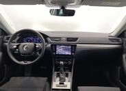 Škoda Superb 9