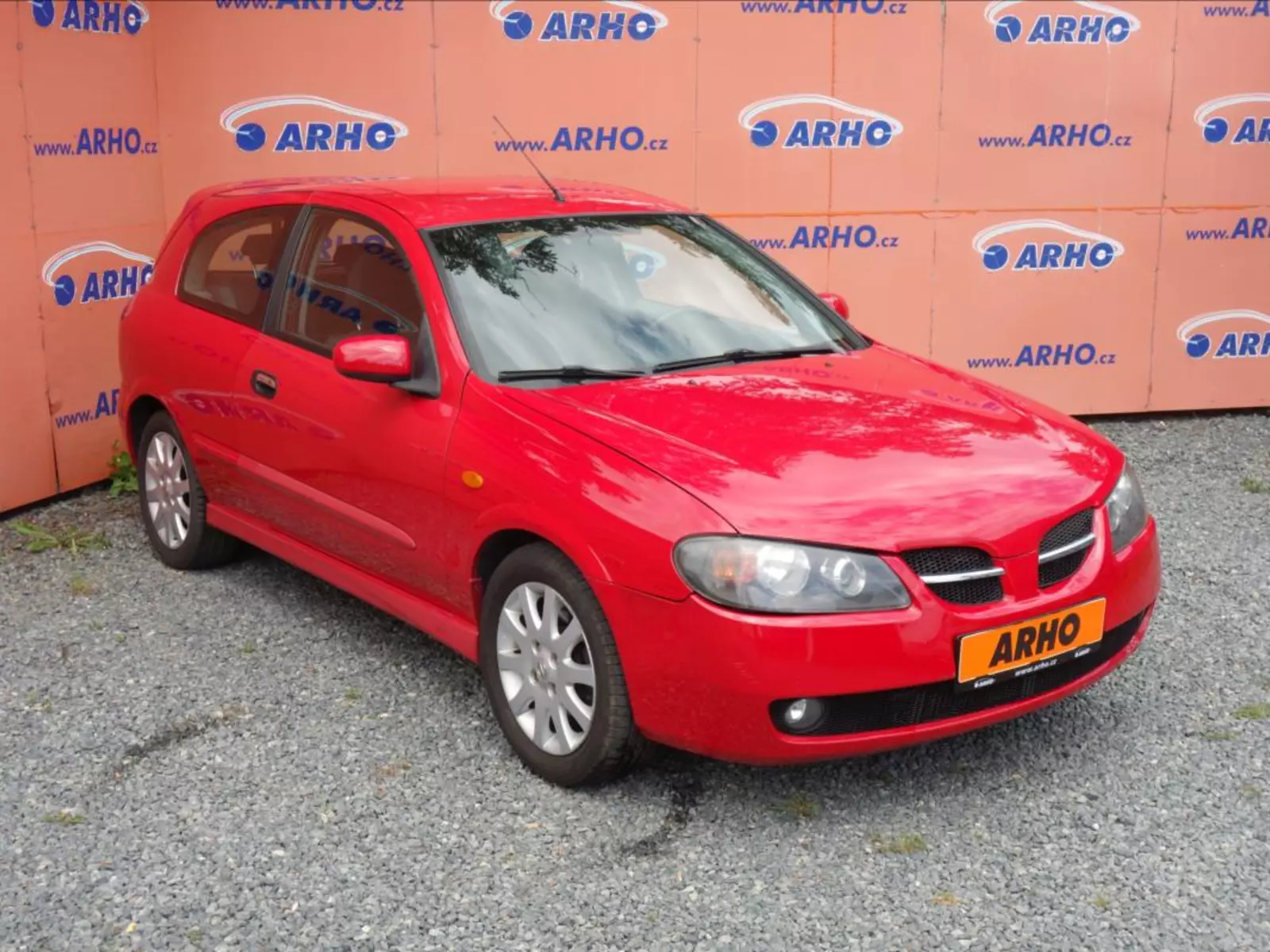 Nissan Almera