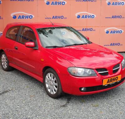 Nissan Almera 1