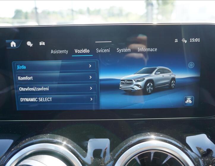Mercedes-Benz GLA 24