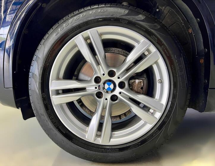 BMW X5 9