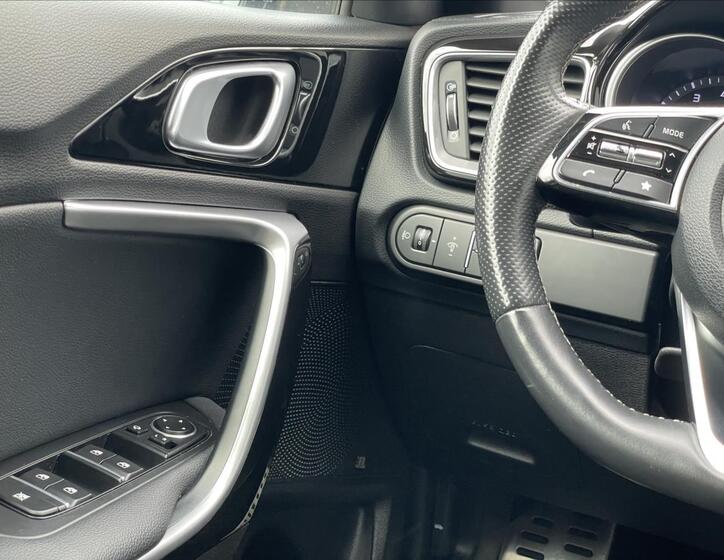 KIA ProCeed 13
