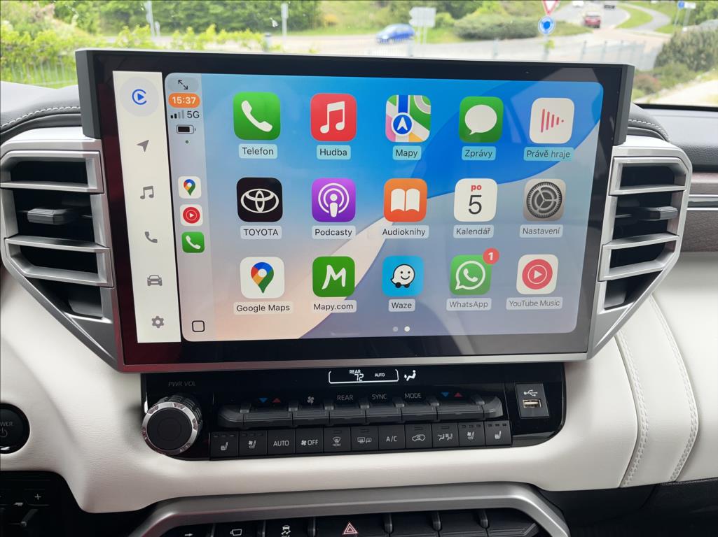 Toyota Sequoia